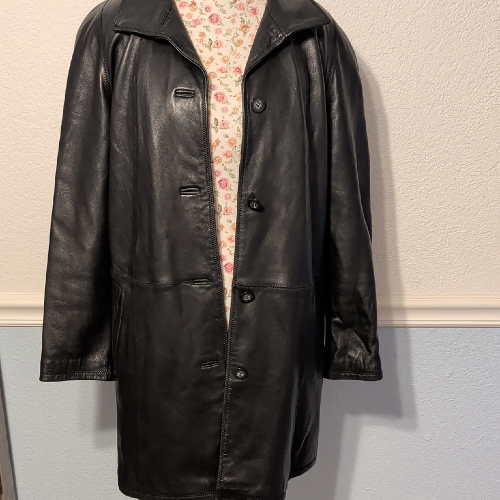 Gallery Black Leather Midi Coat medium/large, Classic Vintage!